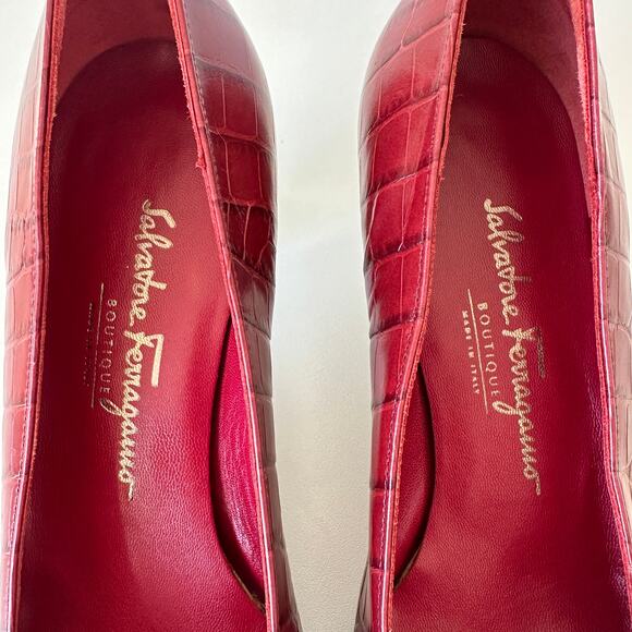 Salvatore Ferragamo Burgundy Red Croc Embossed Leather Heel Pumps Size 7.5 B - Picture 5 of 13